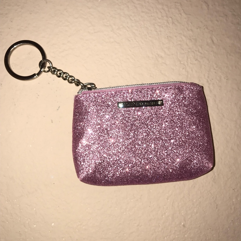 SOLD🎉🎉 NWOT Victoria Secret key chain